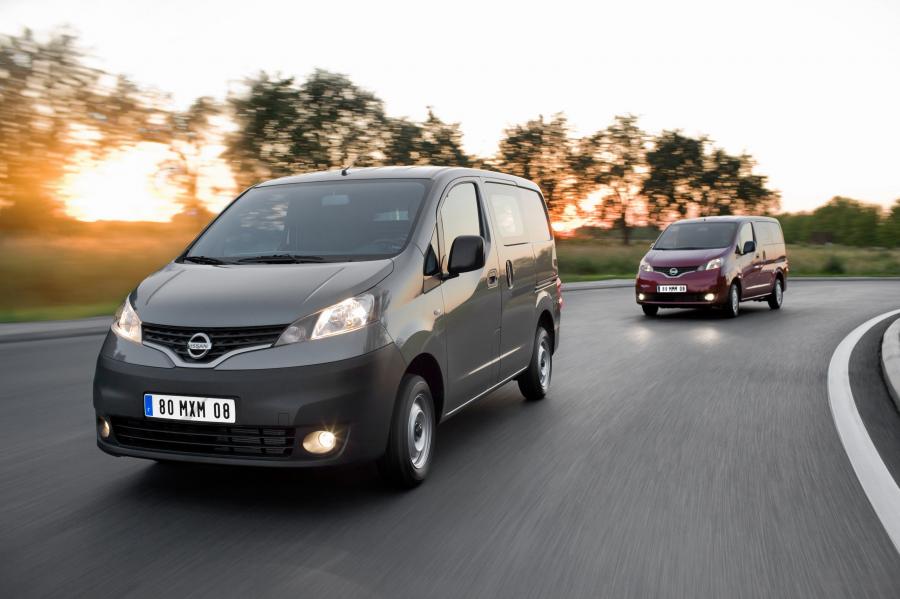  Nissan NV200 2009 года  (фото 80 из 108)